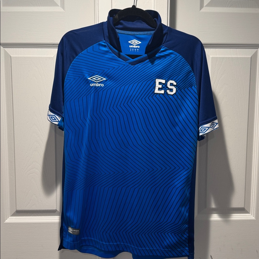 Umbro Navy and Royal Blue Geometric Jersey